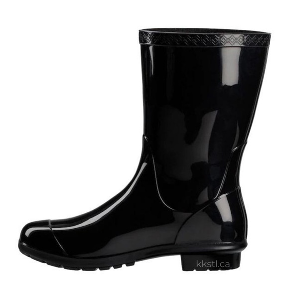 SOLD UGG Black Sienna Sherpa Insole Shiny Rain Boot Size 6/6.5 - Picture 2 of 16